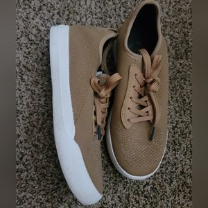 Womens Vessi Waterproof Weekend Sneaker Size 6